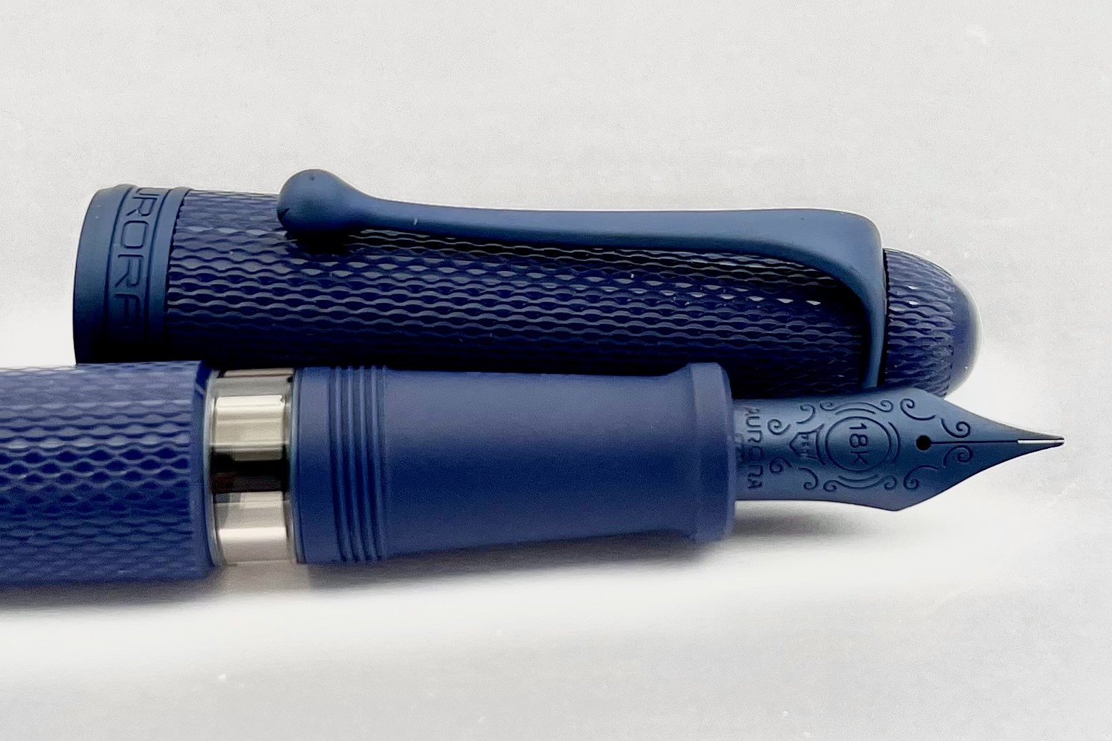 AuroraLimitedEdition88BlueMambaFountainPen_K